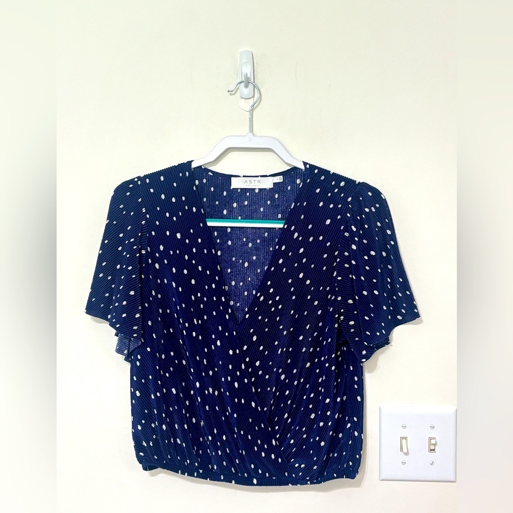 ASTR The Label Navy Polka Dot Women's‎ Top